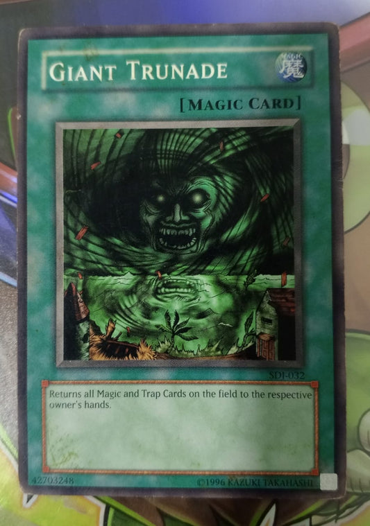 Giant Trunade - Starter Deck: Joey (SDJ)